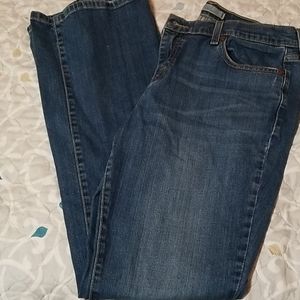 Women's Levi Jeans